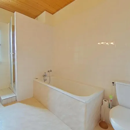 Belvedere Du Chateau, Piscine Apartamento *